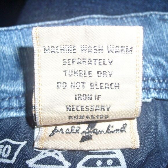 7 For All Mankind Mia Cropped Jeans - Picture 5 of 7